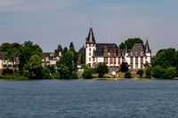 Bootstour &uuml;ber M&uuml;ritz Binnensee und Schlo&szlig;hotel Klink fotografieren